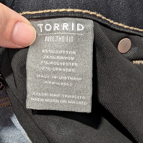 Torrid Dark Wash Bombshell Skinny Premium Stretch High-Rise Jean in Size 20R - Picture 13 of 15